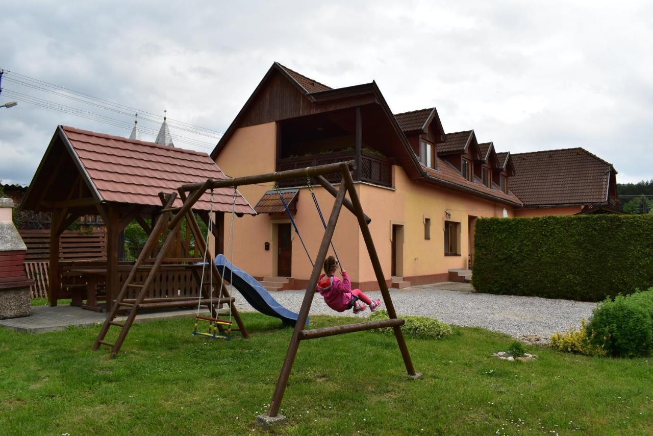 Penzion Zuzka Krasnohorska Dlha Luka Esterno foto